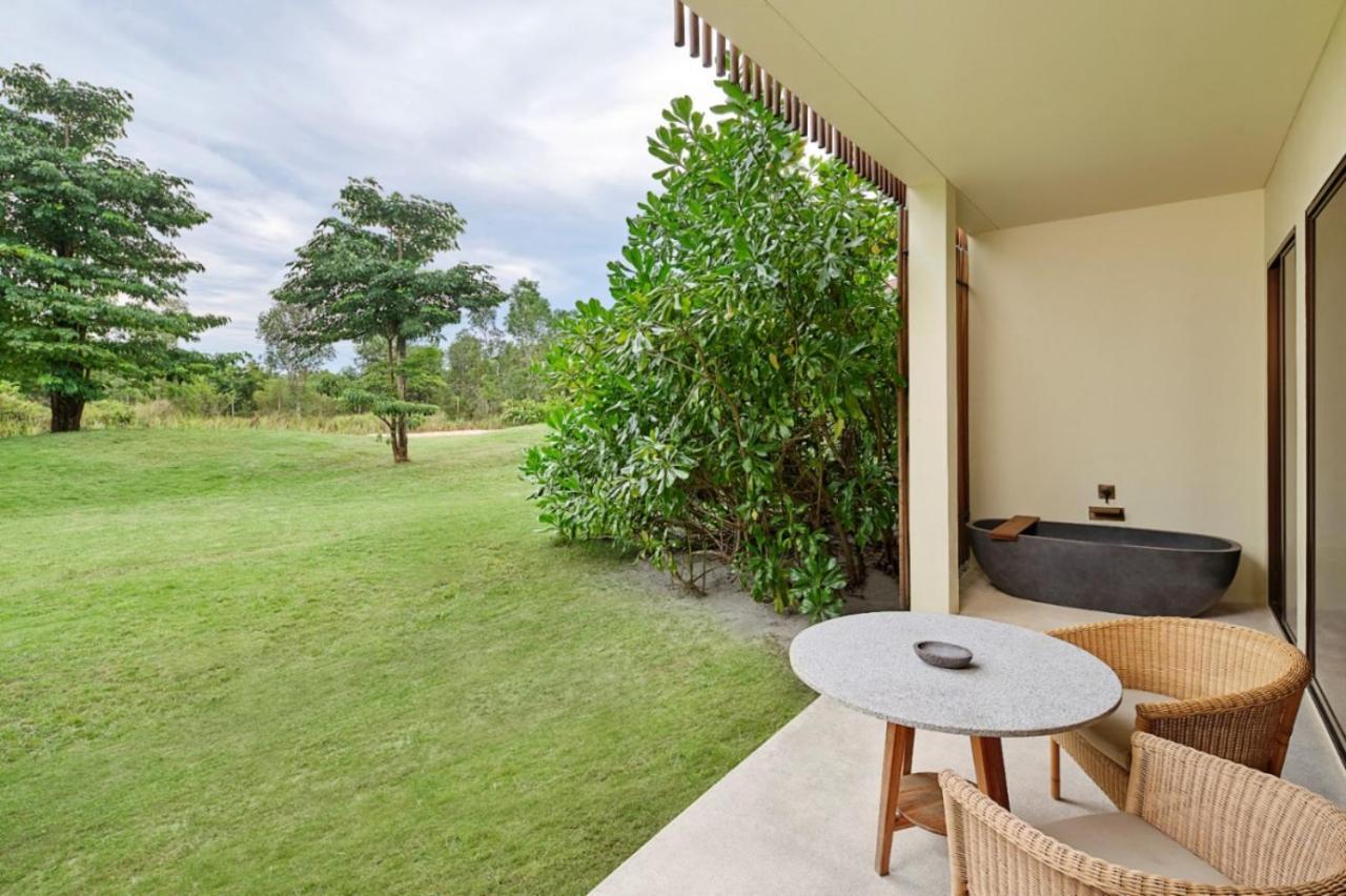 Sheraton Belitung Resort Tanjungbinga Exteriör bild